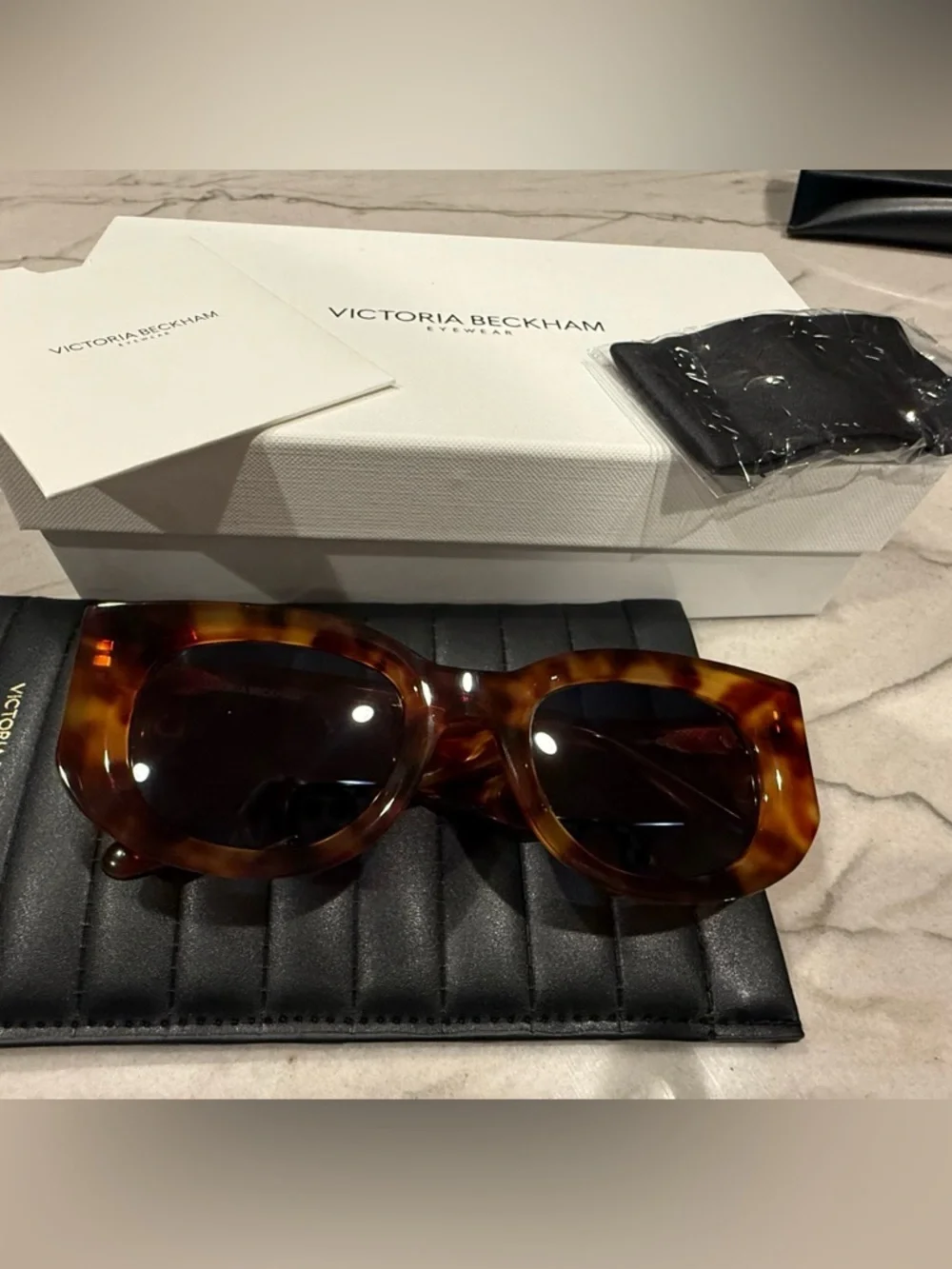 Victoria Beckham VB654S 222 Tortoiseshell Cat Eye Sunglasses 50-22-145 NWT Italy